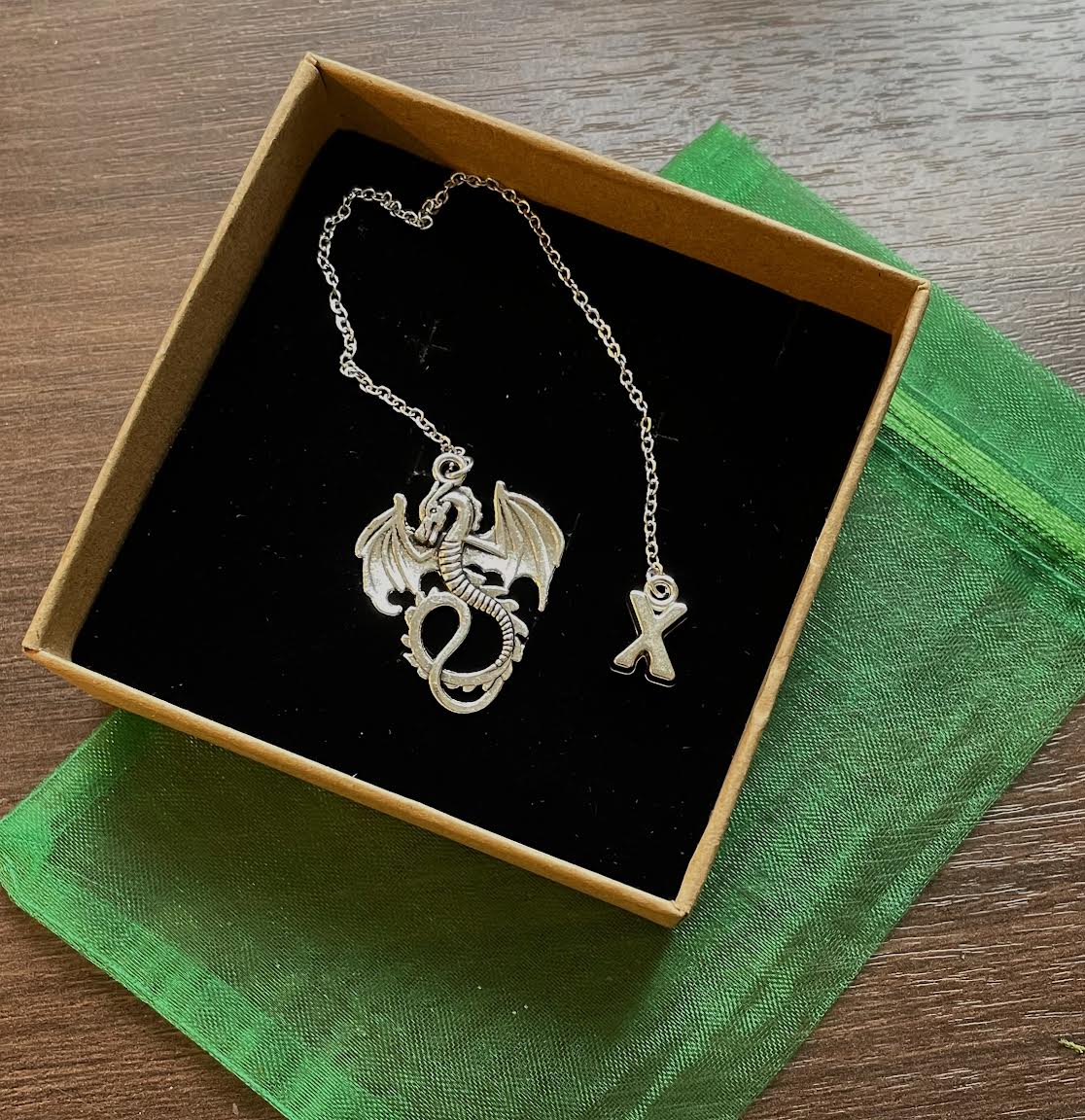 The Archivist’s Dragon Silver - eget valg af bogstav