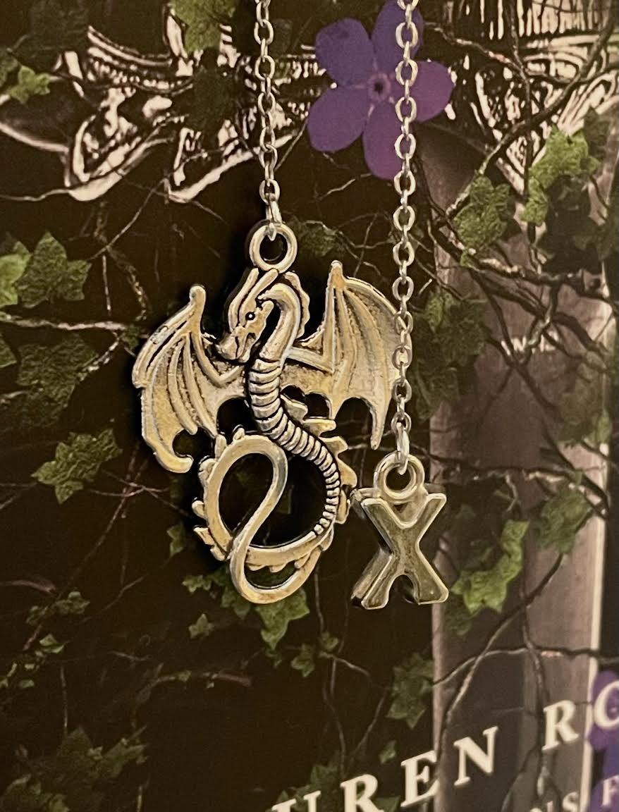 The Archivist’s Dragon Silver - eget valg af bogstav