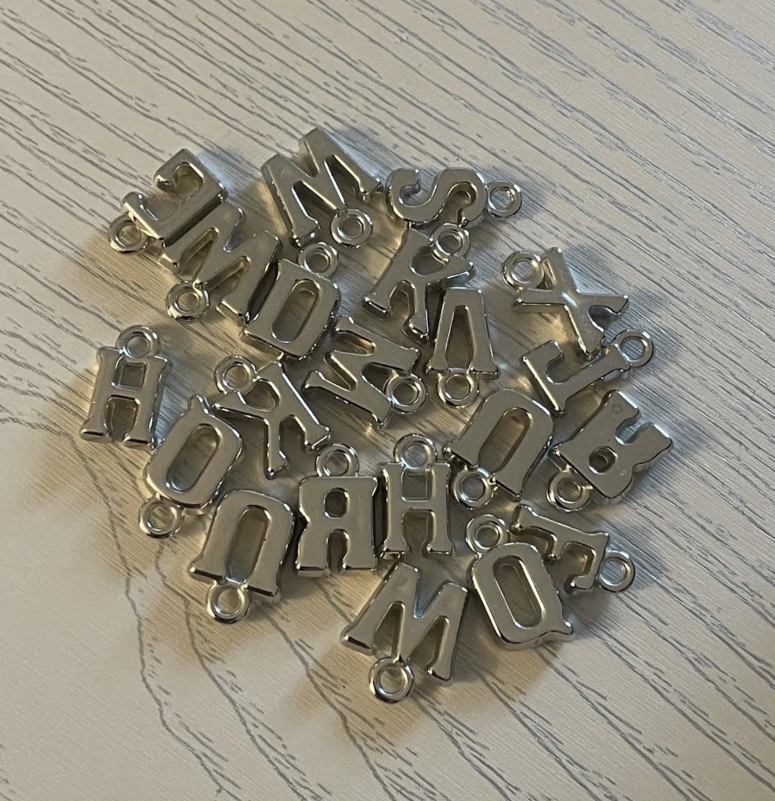 The Archivist's Feather Silver - Eget valg af bogstav